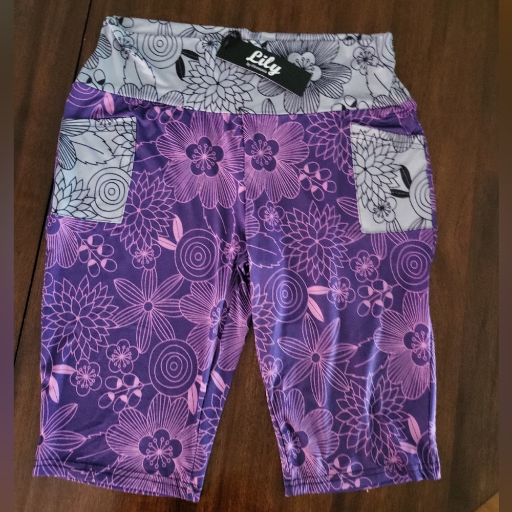 Lily Purple Floral Woman Leggings